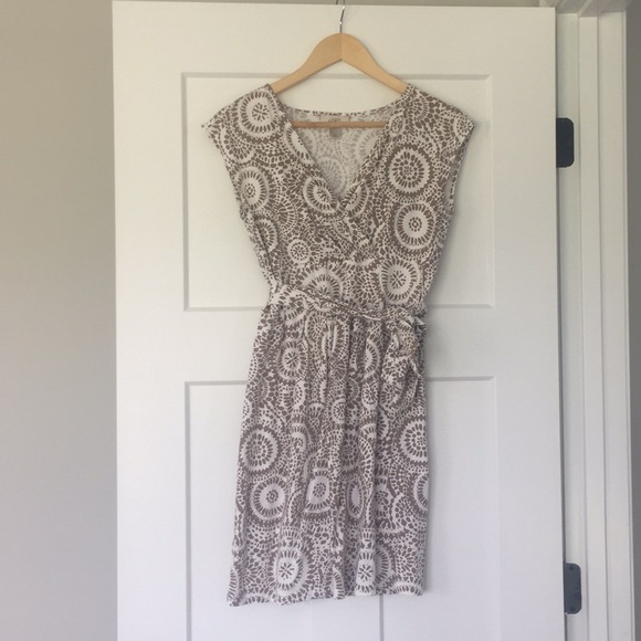 LOFT Dresses & Skirts - Loft Summer Dress
